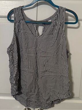Old Navy Navy & White Striped Sleeveless V-Neck Tank